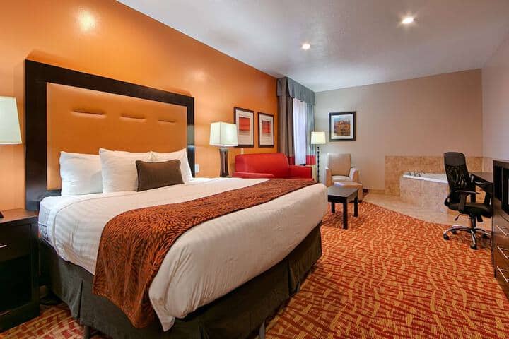 Room 5 of 31