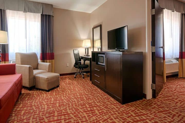 Room 8 of 31